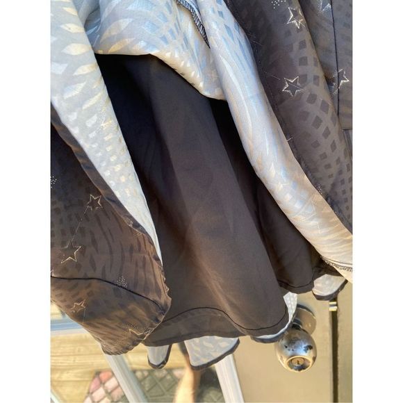 Slate & Willow NWT Star Printed Faux Wrap Black Dress, Size Medium, MSRP $250 - Picture 10 of 13